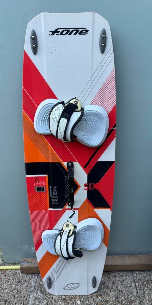 F-One TX Sixth Edition kiteboard 138x41, Watersport en Boten, Kitesurfen, Twintip, Ophalen, Gebruikt, Kiteboard