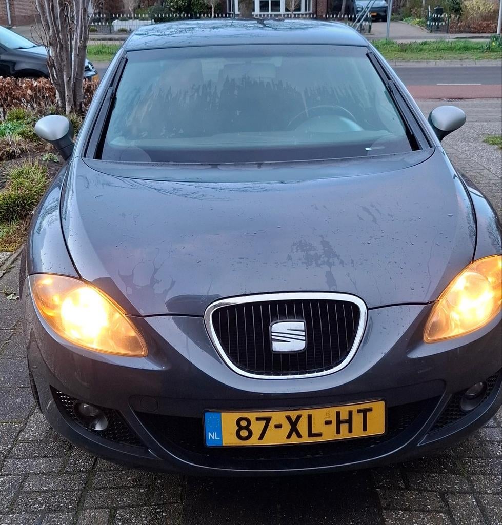 Seat Leon 1.6 75KW 2007 Grijs, Auto's, Seat, Stof, 4 cilinders, Leon, 1200 kg