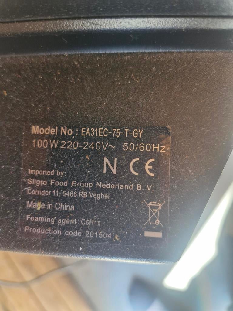 Wijnkoeler met glazen deur, Ophalen