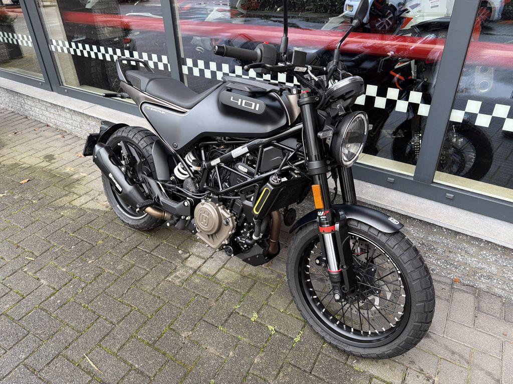 HUSQVARNA 401 SVARTPILEN 2023 - foto 2