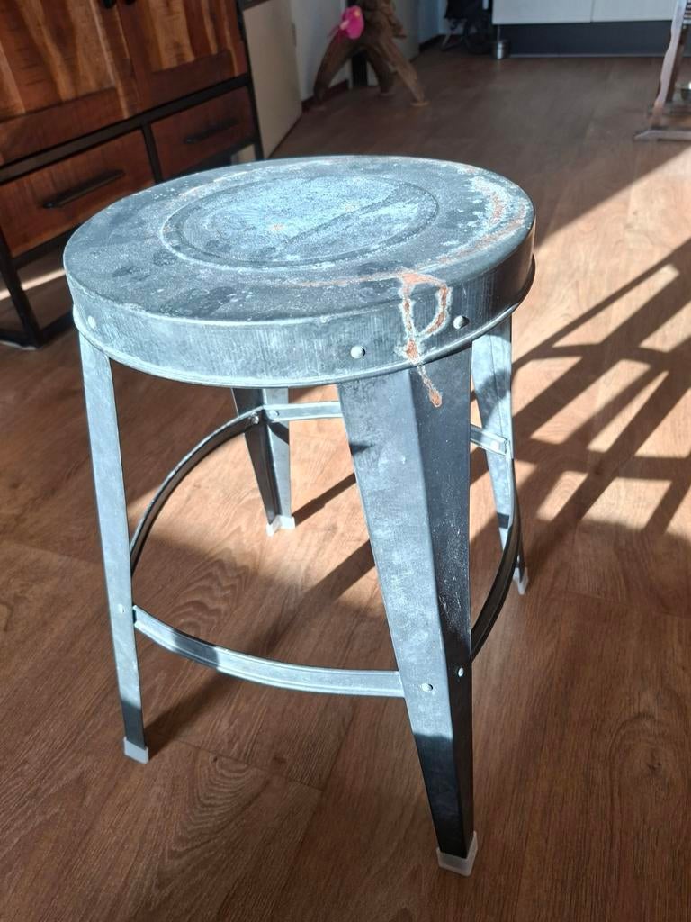 Zinken krukje voor plant/decoratie, Huis en Inrichting, Ophalen, Hout