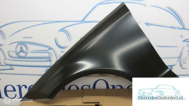 A2188800118 W218 CLS Spatbord Spatscherm links voor, Nieuw, Ophalen of Verzenden