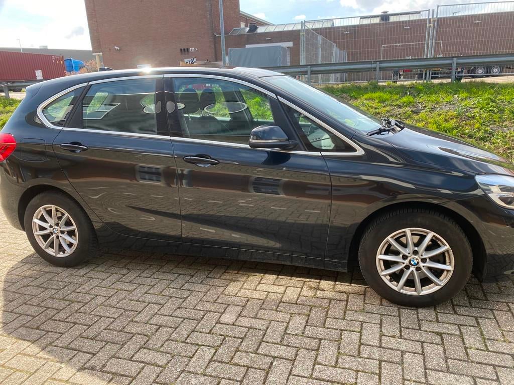 BMW 2-serie Active Tourer 218d Executive, Auto's, BMW, Voorwielaandrijving, Euro 6, 150 pk, Zwart