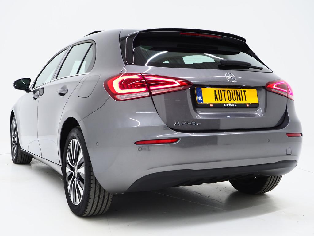 Mercedes-Benz A-Klasse 250 e Panamericana | Panoramadak | Wi, Gebruikt, 4 cilinders, Bedrijf, 78 km