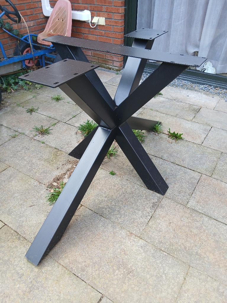 Stalen tafelframe, Ophalen, Zo goed als nieuw