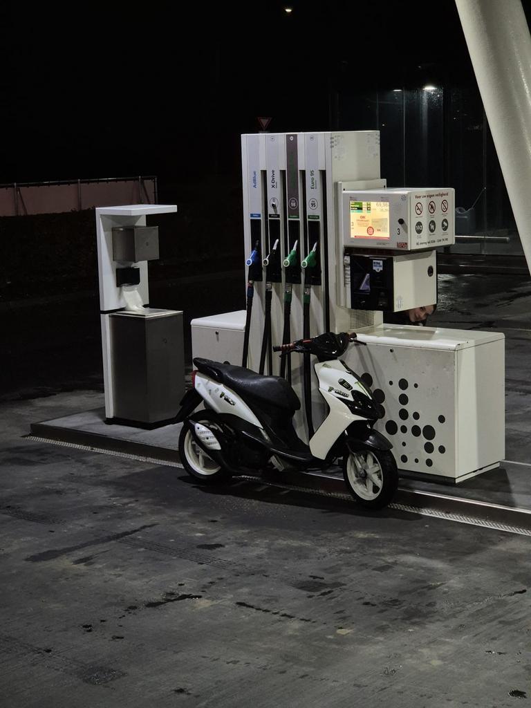 Yamaha Jog RR te ruil voor aerox of zip, Fietsen en Brommers, Scooters | Yamaha, Ophalen, JogR of RR, Tweetakt, Gebruikt