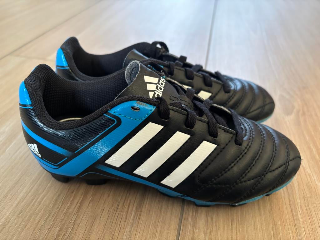 adidas Voetbalschoenen maat 32, Ophalen, Maat XS of kleiner, Schoenen, Zo goed als nieuw