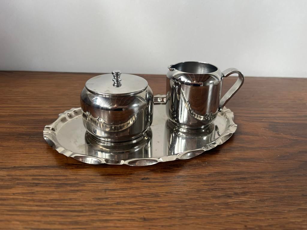 Verzilverd melkkannetje, suikerpotje en dienblad set, Ophalen, Zilver