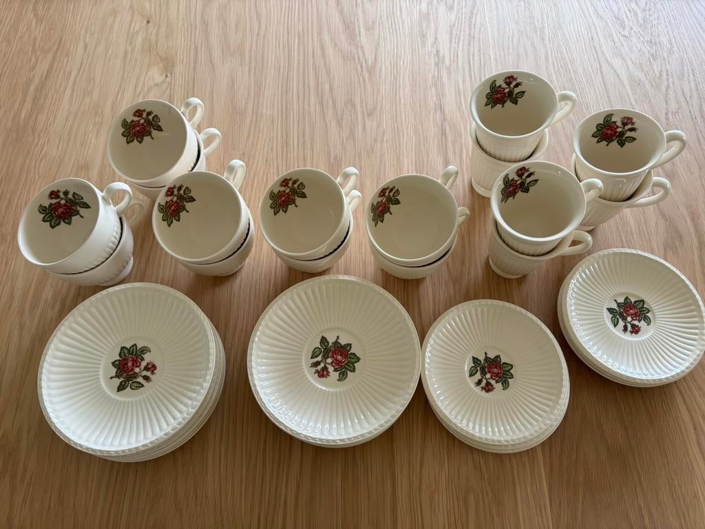 Wedgwood thee en koffiekopjes, Ophalen of Verzenden, Zo goed als nieuw, Wedgwood, Kop(pen) en/of Schotel(s)