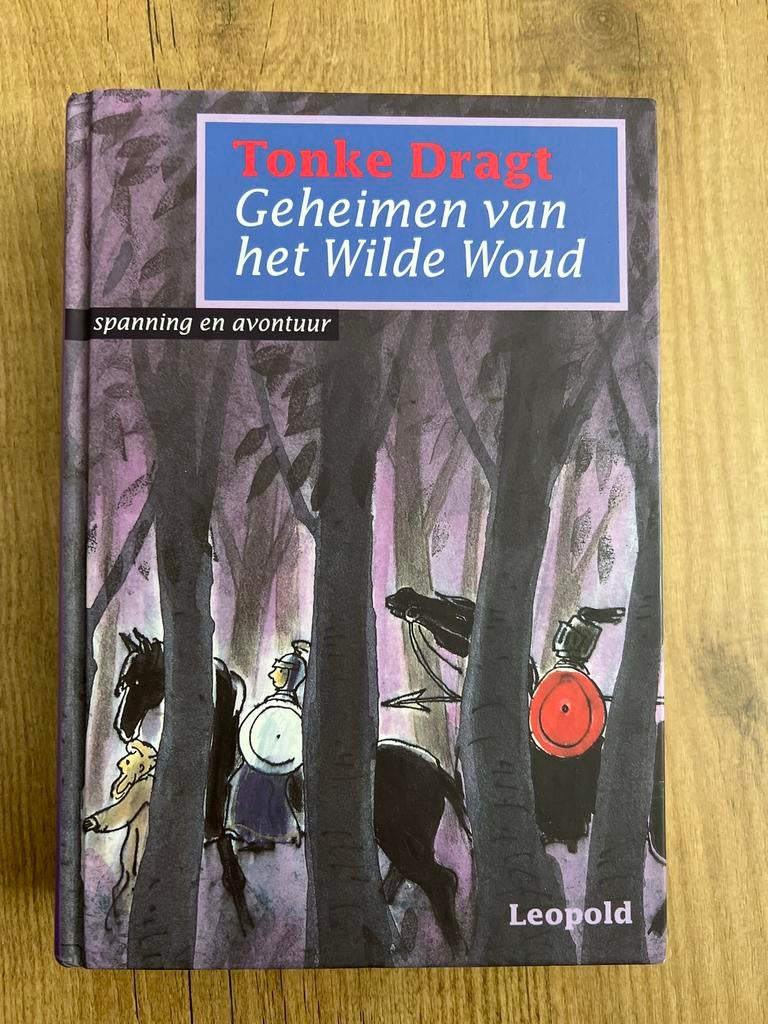 Tonke Dragt - Geheimen van het Wilde Woud (Spanning), Boeken, Ophalen of Verzenden, Gelezen