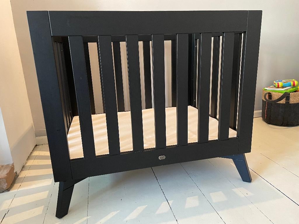 TWF Box Riva Zonder Lade Mat Zwart, Ophalen, Zo goed als nieuw, Rechthoekig, In hoogte verstelbaar