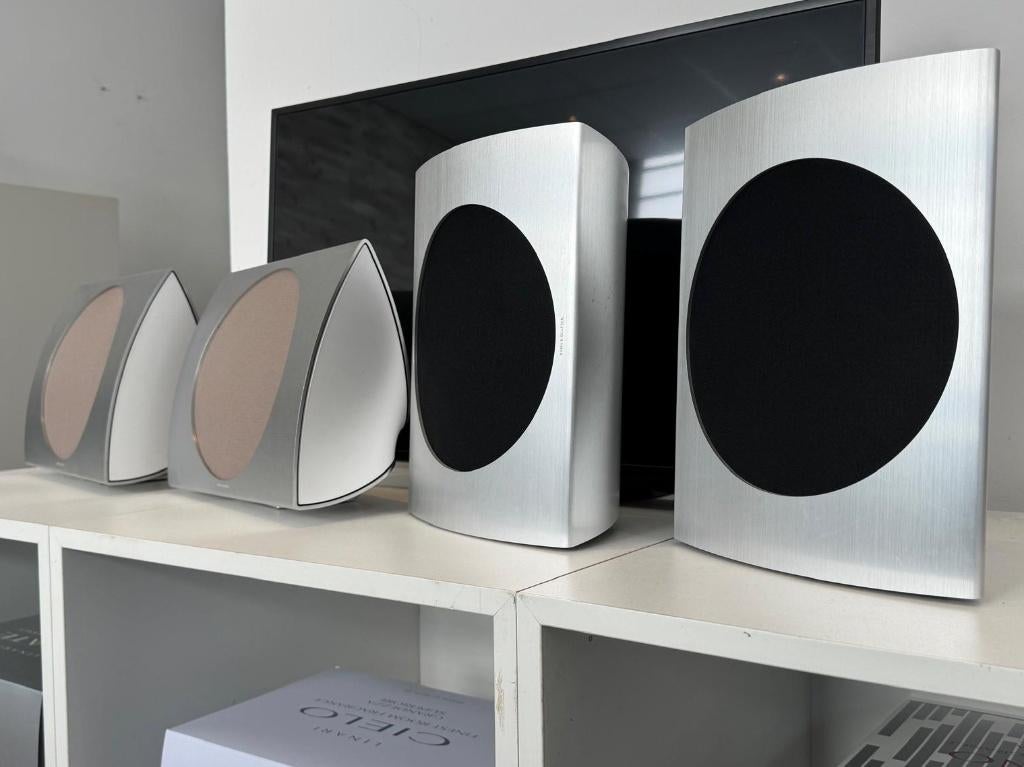 Paas aanbiedingen | Beolab + Beosound | Bang en Olufsen, Info@bang-olufsen.dk, Zo goed als nieuw, 120 watt of meer, Bang & Olufsen Alle 1 / DK-7600 Struer / Denmark