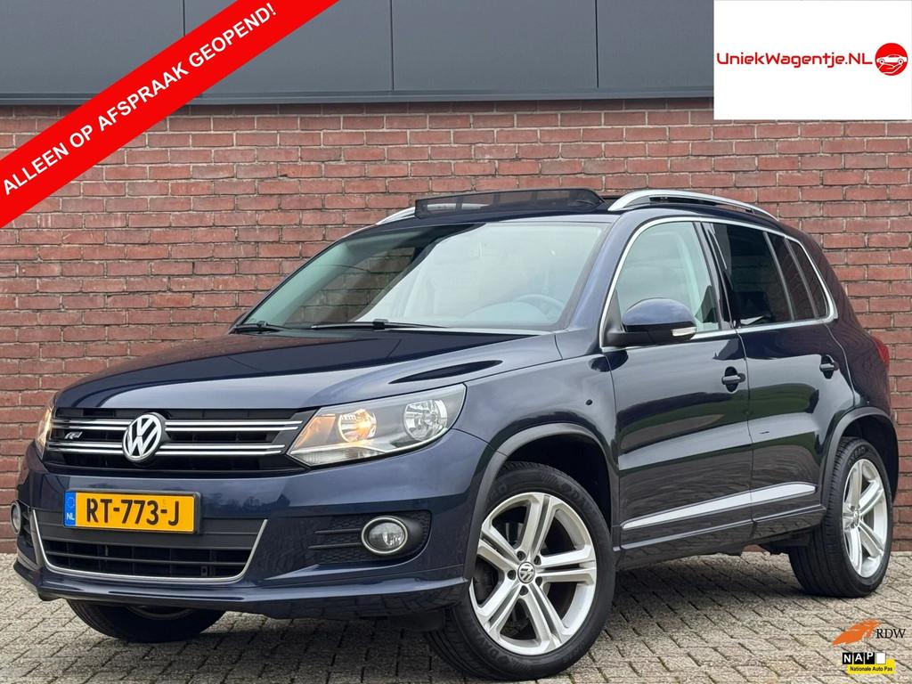 Volkswagen Tiguan 1.4 TSI R-LINE | PANODAK! | LEDER! | NAVI!, Voorwielaandrijving, Gebruikt, 4 cilinders, Lichtsensor