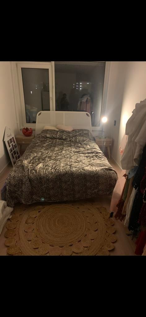 IKEA bed met lattenbodem (gebruikssporen), zonder matras, Huis en Inrichting, Slaapkamer | Bedden, Ophalen, Gebruikt, Wit, Tweepersoons