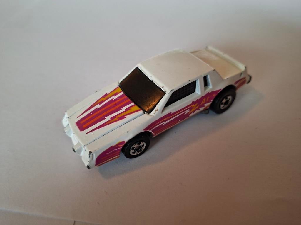 Hotwheels Crack-Up Knocker Buick Regal 1984 Cast, Ophalen of Verzenden, Auto