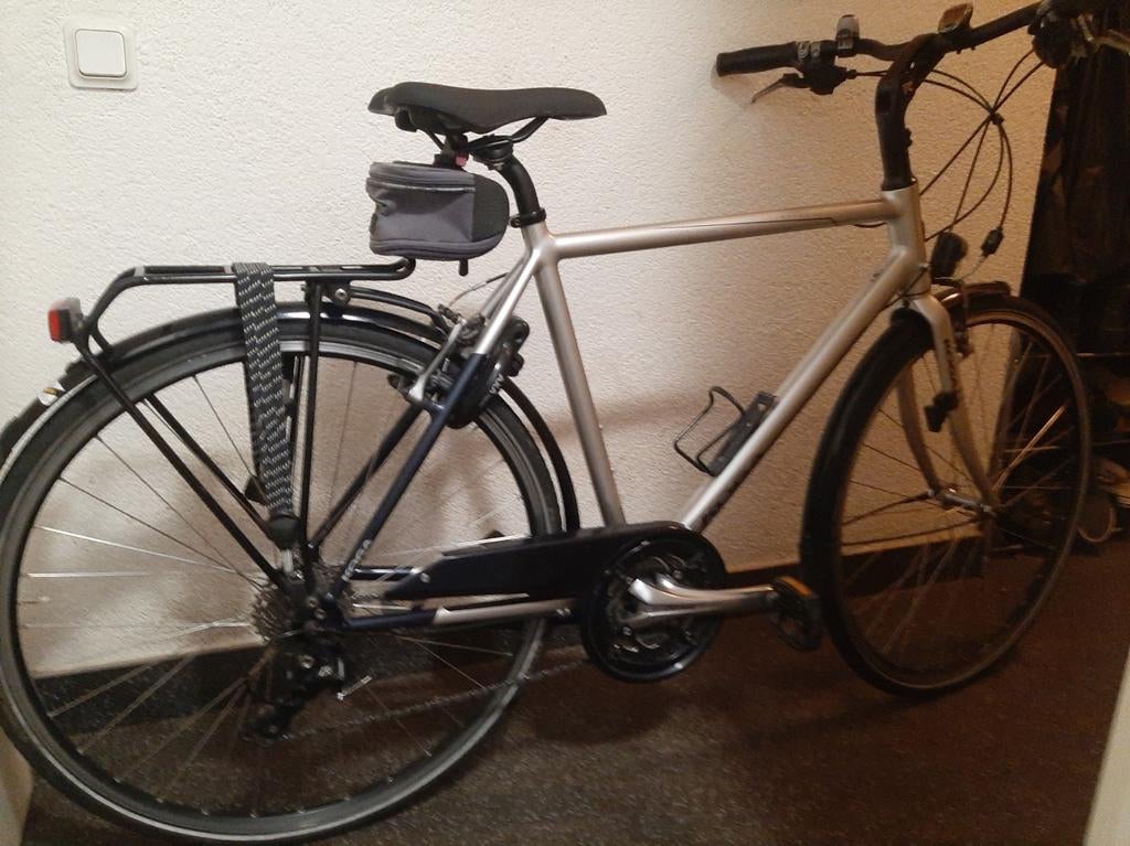 Koga lightspeed

Framemaat: 54cm
Versn.: Shimano LX 3x10, 28 inch, Ophalen of Verzenden, Zo goed als nieuw, Koga Miyata