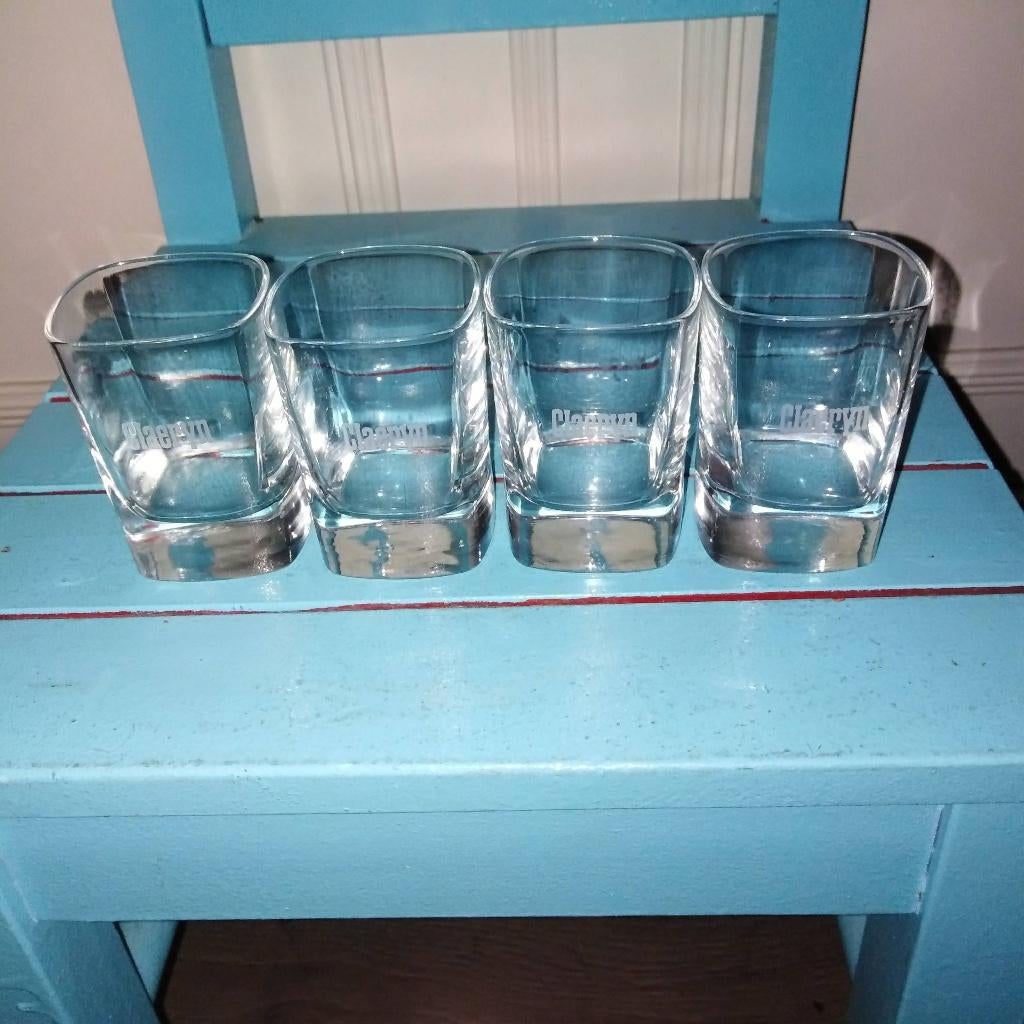 Claeryn jenever borrel glaasjes set van 4, Verzamelen, Glas en Borrelglaasjes, Ophalen, Gebruikt, Borrel- of Shotglas