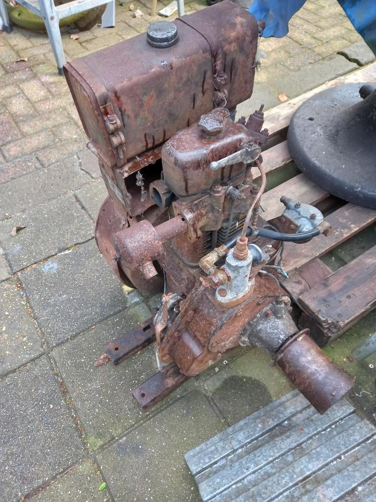 Stationaire motor,  merk:Petter., Ophalen, Gebruikt