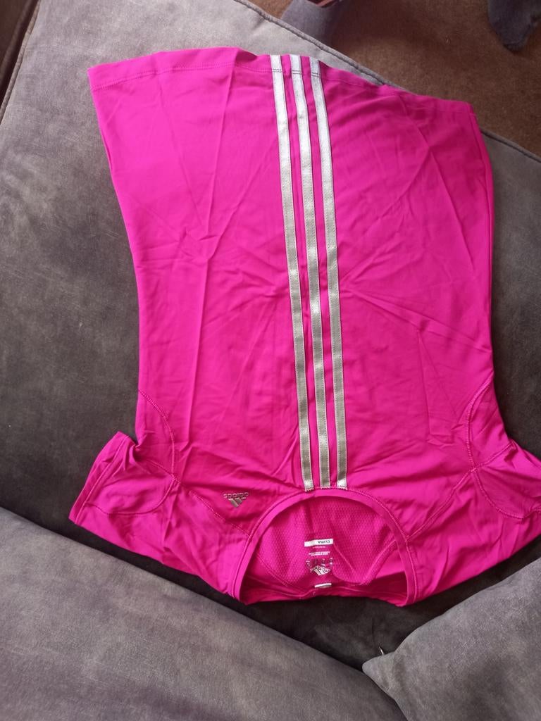 Mooi adidas sport shirt mt 36/38, Ophalen of Verzenden, Zo goed als nieuw, Maat 38/40 (M), Zwart
