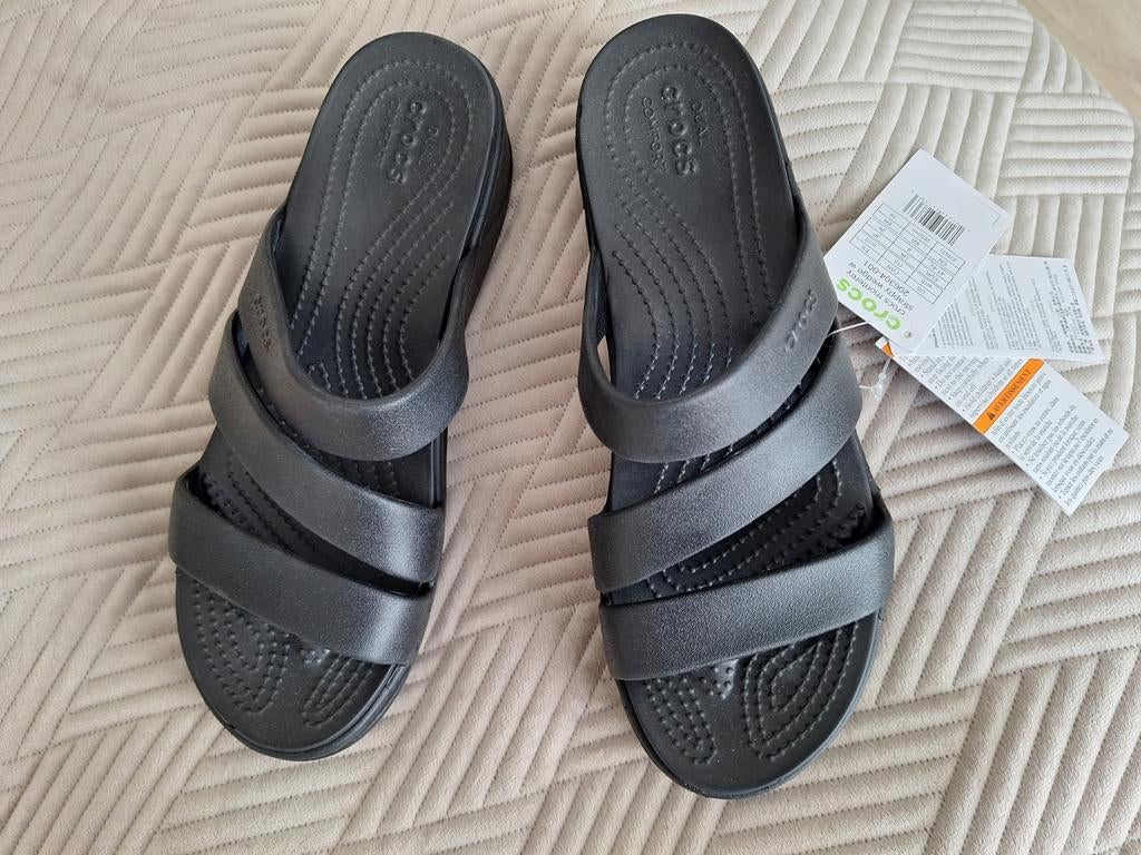 Nieuwe zwarte Crocs slippers maat 41, Kleding | Dames, Ophalen of Verzenden