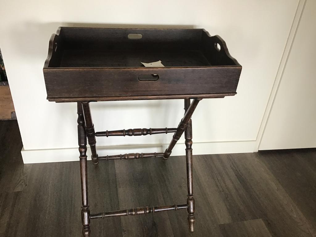 Antieke kelken kerk bak, Ophalen