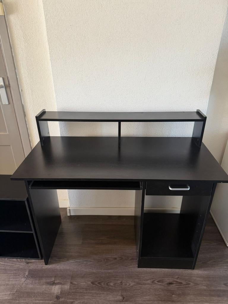 bureautafel - pc-tafel, Zwart, Gebruikt, Spaanplaat of MDF, Overige merken
