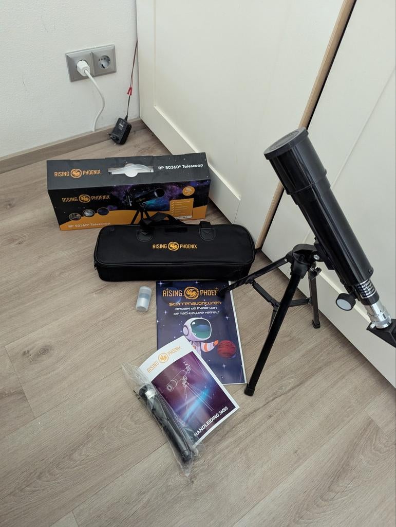 Telescoop rising Phoenix 50360, Lenzentelescoop (refractor), Met statief, Ophalen of Verzenden, Zo goed als nieuw