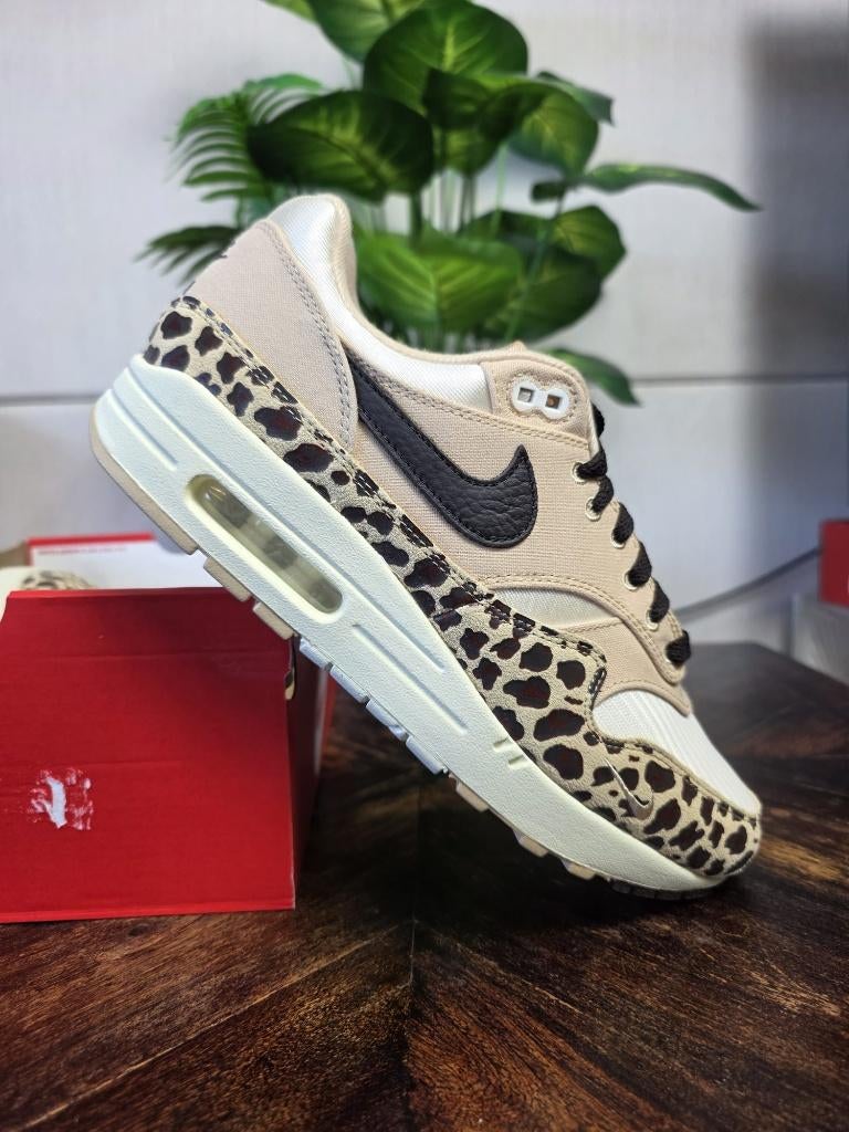 Nike Air Max 1 WMNS 'Leopard' maat 44,5, Bruin, Nike, Nieuw, Ophalen of Verzenden
