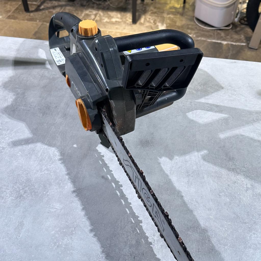 Kettingzaag - Stiga SE 1814 Q, Flex Ltd., Gebruikt, https://flex.com/contact-us, Nobelstraat 10, 5807 GA Oostrum