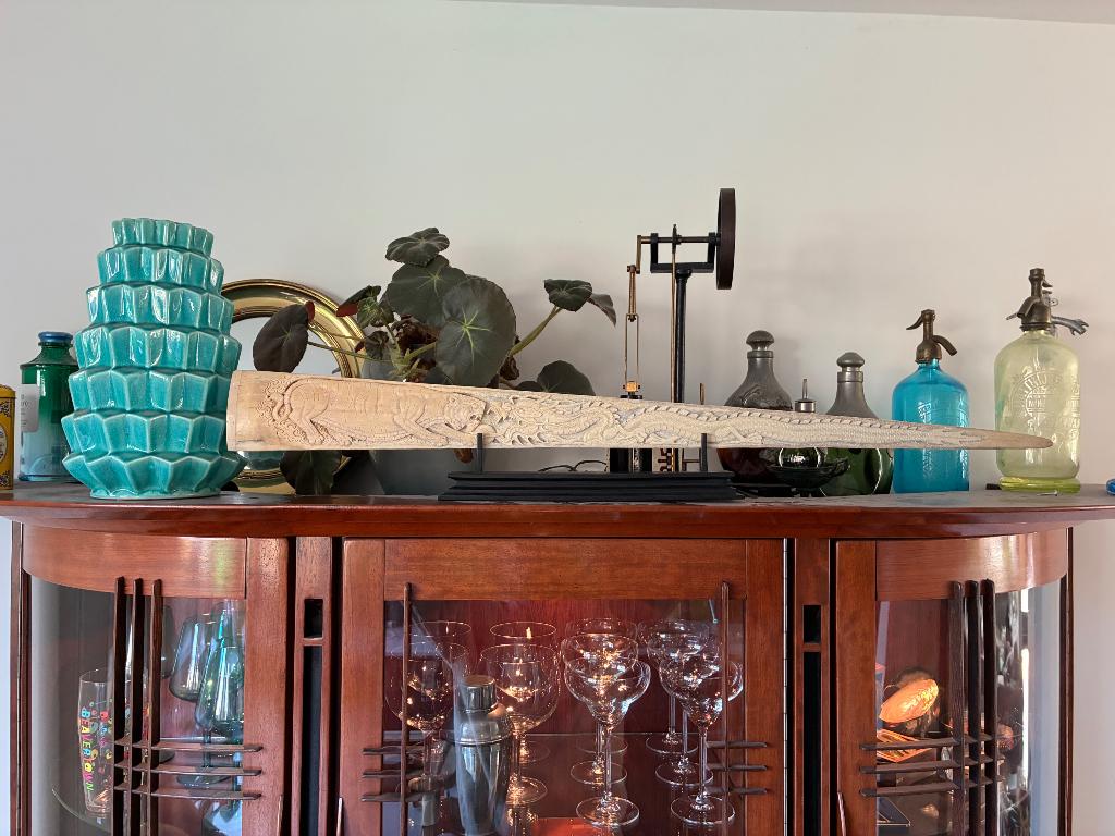 Zwaardvis tand met snijwerk, Ophalen of Verzenden