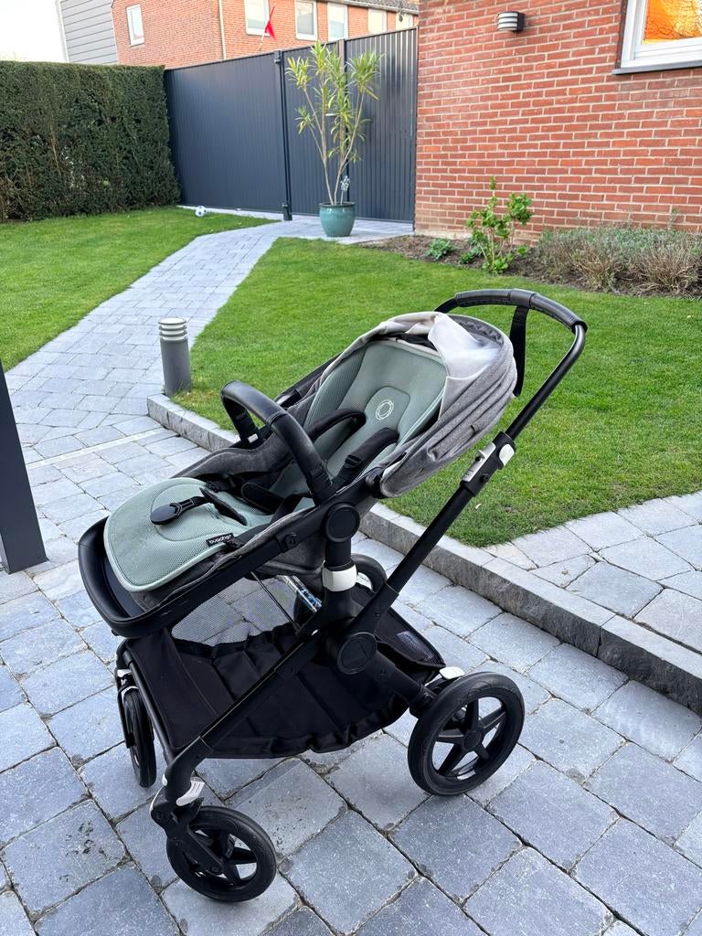 Bugaboo Fox 2 Combiwagen Grijs met Accessoires, Ophalen, Bugaboo, Zo goed als nieuw, Combiwagen
