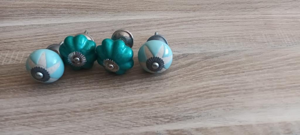 Deurknopjes., Ophalen