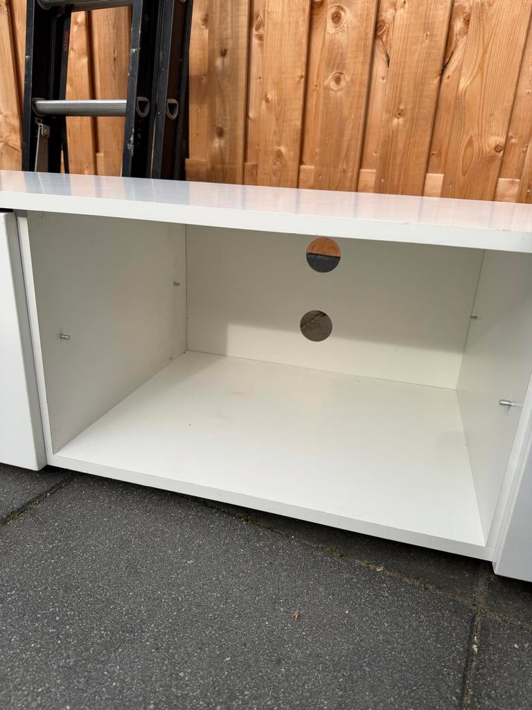 tv-meubel met opbergruimte, Gebruikt, 100 tot 150 cm, Ophalen of Verzenden, Minder dan 100 cm