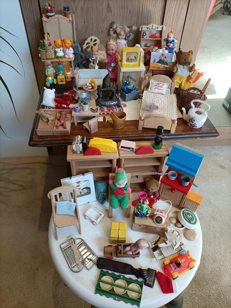 Lot poppenhuis spulletjes, Ophalen of Verzenden, Gebruikt, Poppenhuis