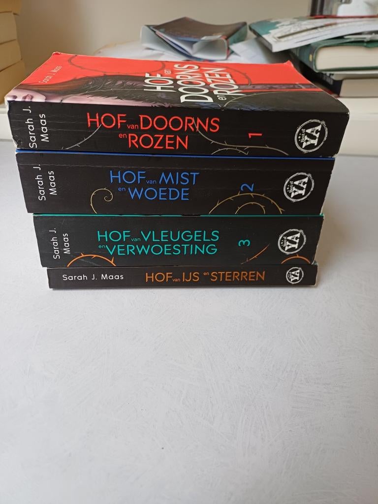 Hof van Doorns en rozen, Boeken, Ophalen of Verzenden, Gelezen, Sarah J. Maas