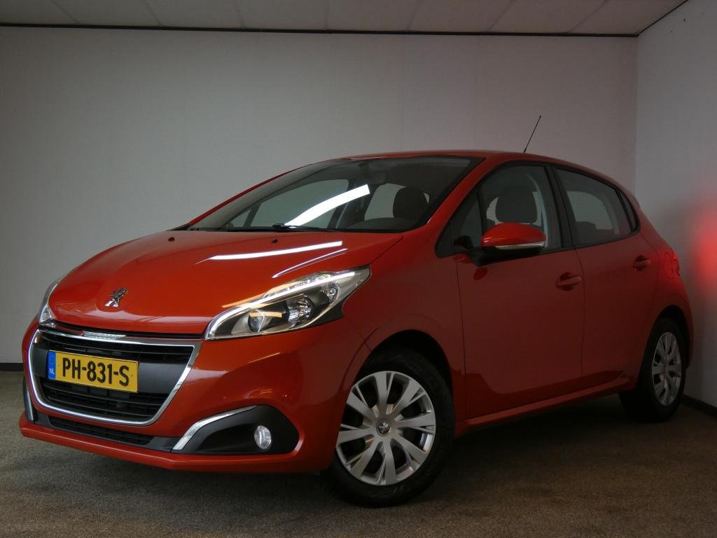 Peugeot 208 1.2 PureT. Blue Lion Nwe APK airco (bj 2017), Gebruikt, 82 pk, Origineel Nederlands, Handgeschakeld