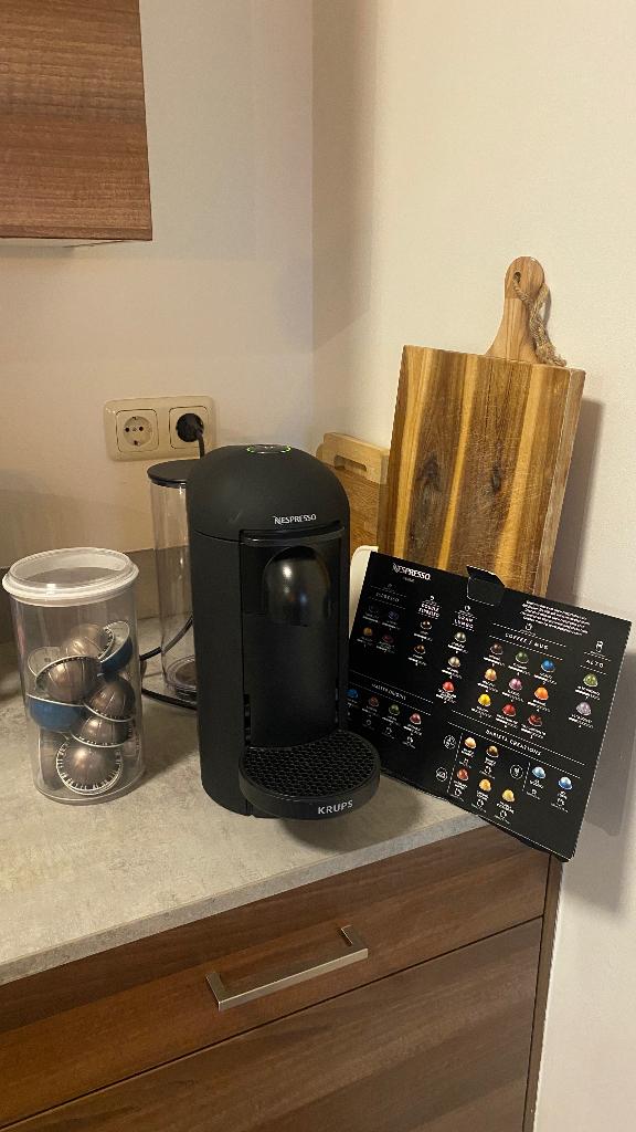 Koffiezetapparaat Nespresso Vertuo krups, Ophalen, Koffiemachine, Zo goed als nieuw, Koffiepads en cups