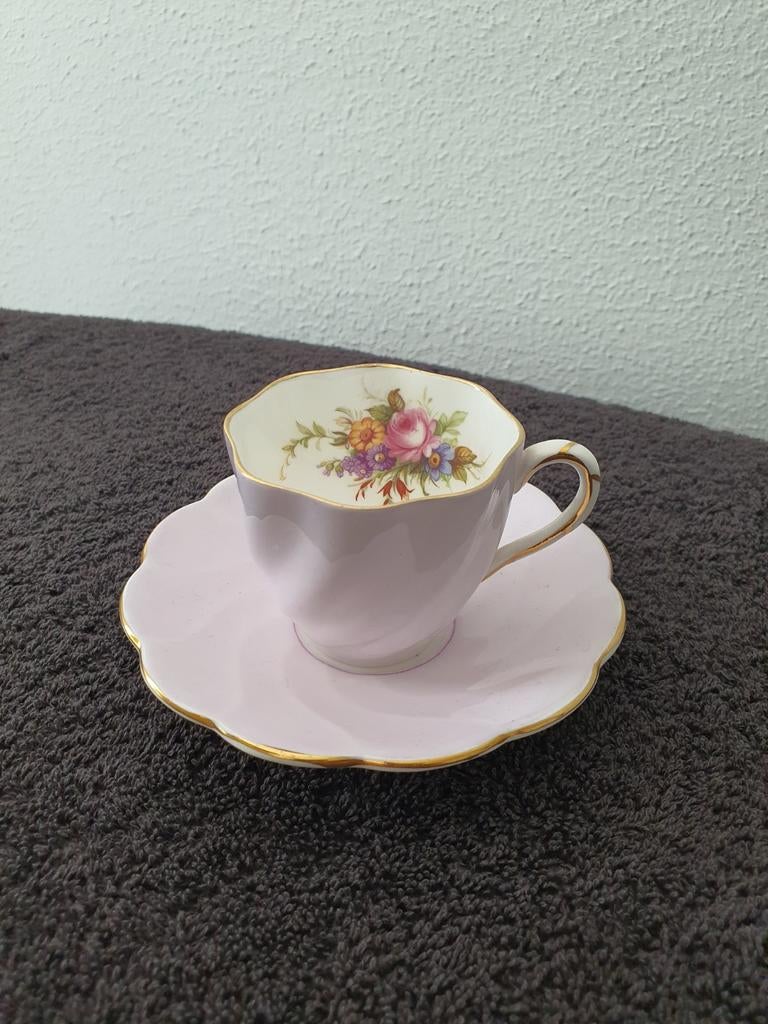 Vintage Kop en Schotel Bone China Coalport
licht roze, Antiek en Kunst, Ophalen of Verzenden