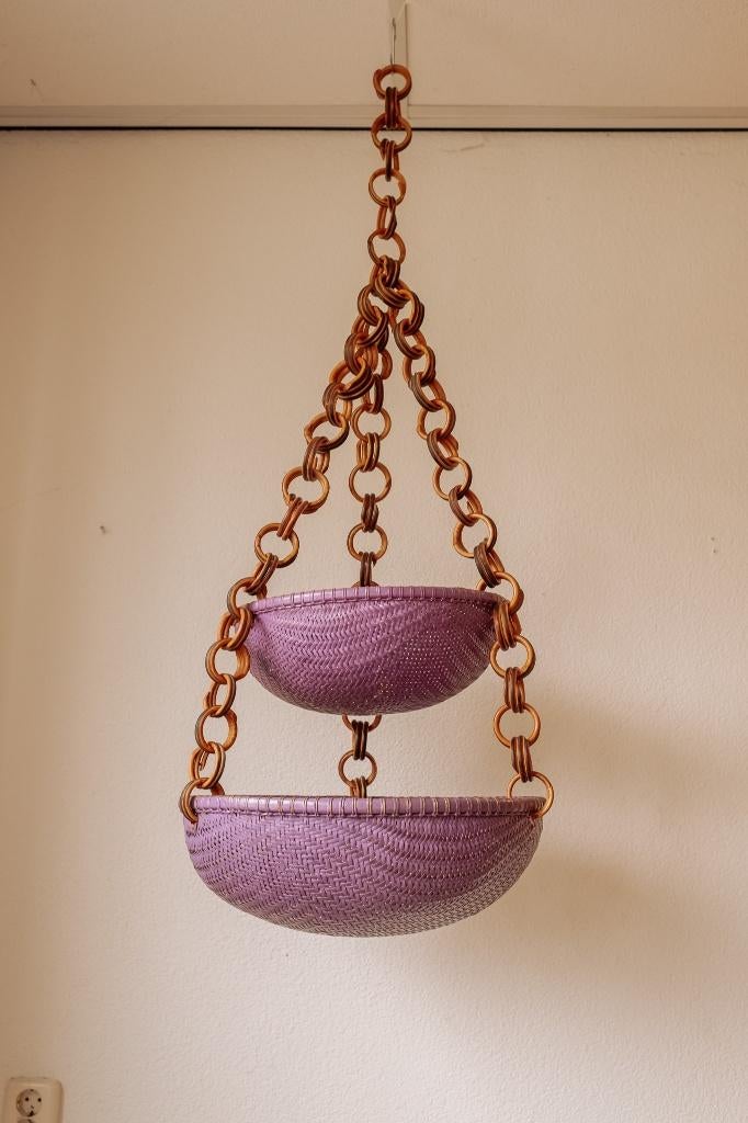 Vintage paarse hangmanden van rotan – jaren 70, Huis en Inrichting, Woonaccessoires | Schalen en Manden, -, -, Rond, Ophalen of Verzenden