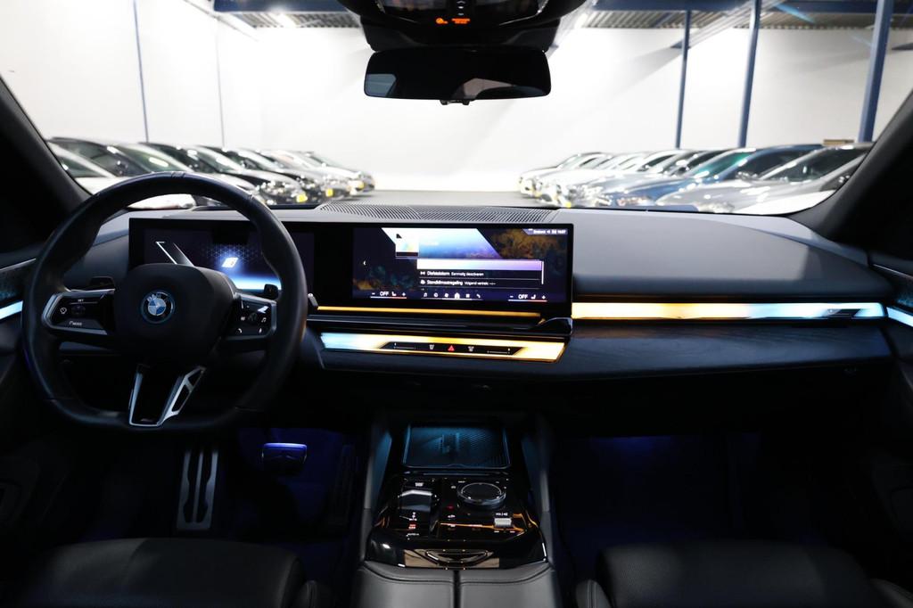 BMW 5-serie 550e xDrive 489+PK M-Performance LASERLIGHT/BOWE, Automaat, Gebruikt, Adaptive Cruise Control, Bedrijf