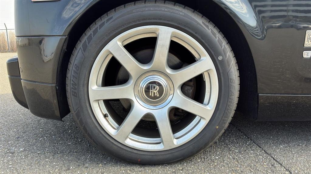 Rolls-Royce Phantom Zeer mooi & Exclusief ( BTW AUTO), Auto's, Rolls-Royce, Automaat, Beige, 453 pk, Bedrijf