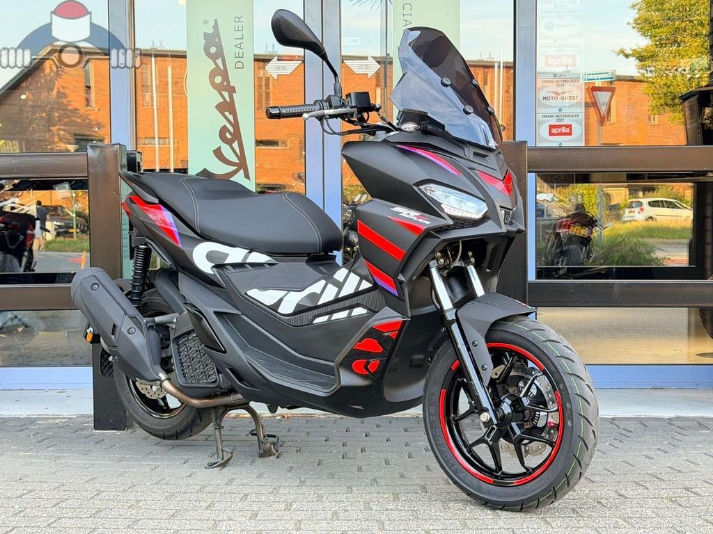 Aprilia SR GT 200 GP Replica 5974km bj. 7-2024 1e eig. - foto 2