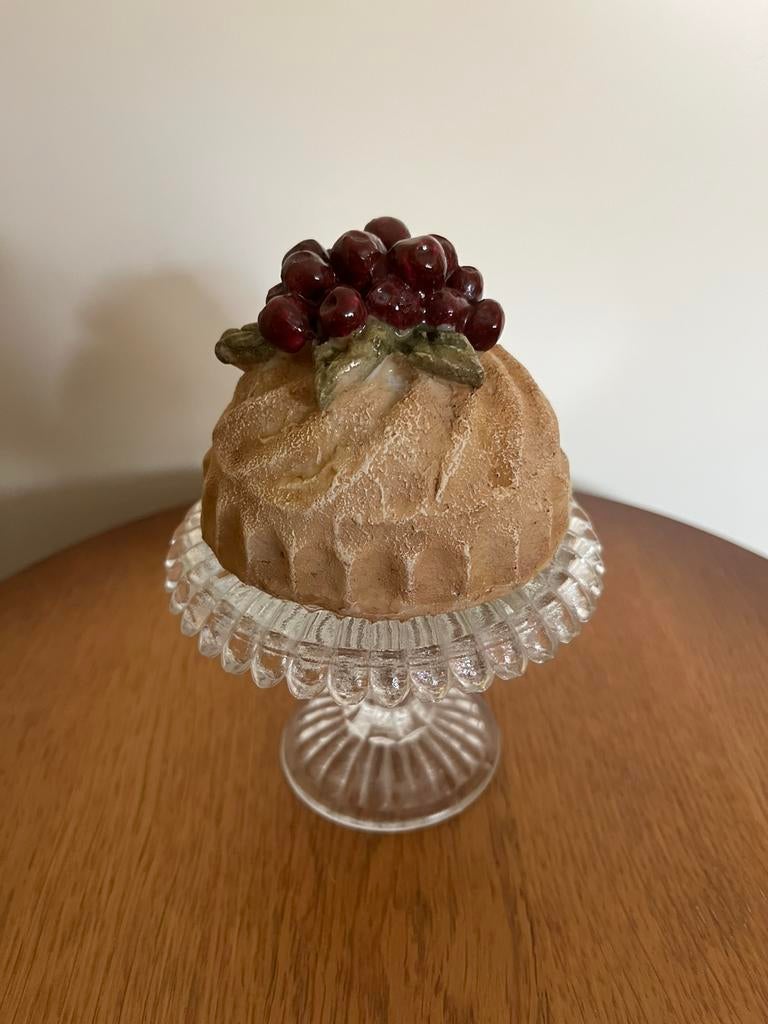 Vintage decoratieve pudding / tulband met bessen, Ophalen of Verzenden, Zo goed als nieuw