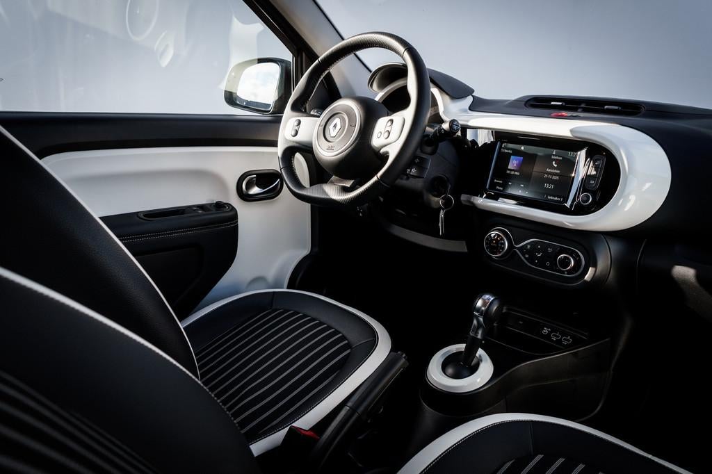 Renault Twingo Z.E. R80 Intens | Automaat |1e Eign | 3 fase, 12 maanden, Leder en Stof, Origineel Nederlands, 60 min