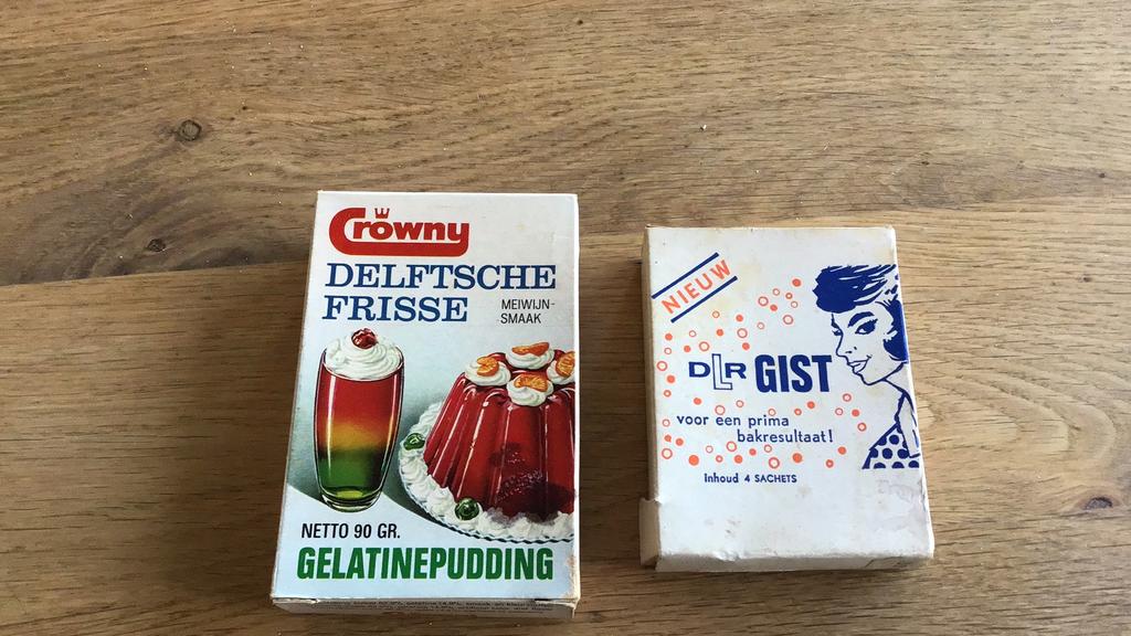 Brocante/vintage/ Gelatine Dessert en Gist pakjes, Ophalen of Verzenden