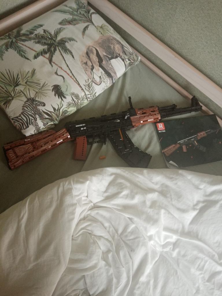 Lego geweer, Hobby en Vrije tijd, Modelbouw | Overige, Ophalen of Verzenden, Zo goed als nieuw, Groter dan 1:32