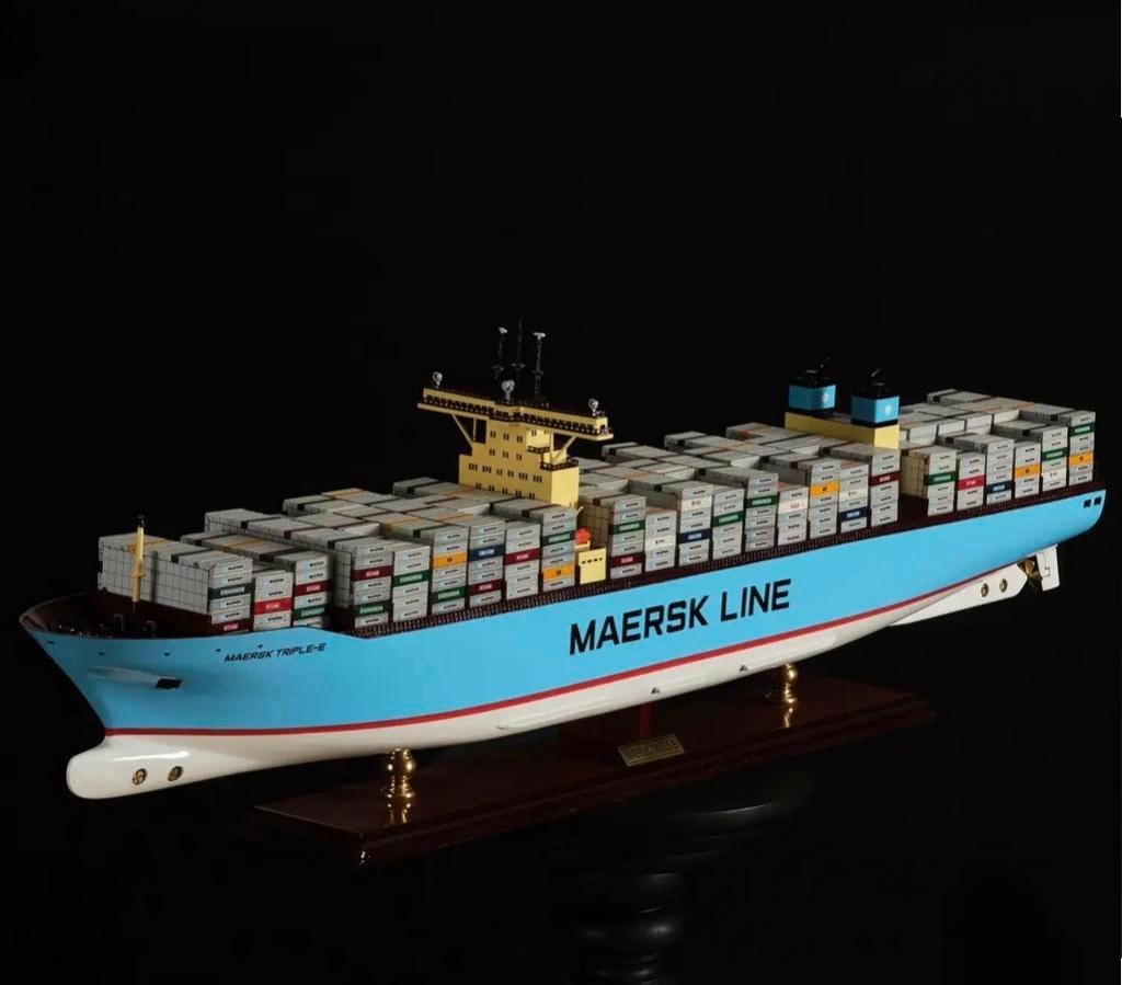Containerschip Model: Maersk Triple-E, Ophalen of Verzenden, Zo goed als nieuw, 1:200 of kleiner, Overige merken