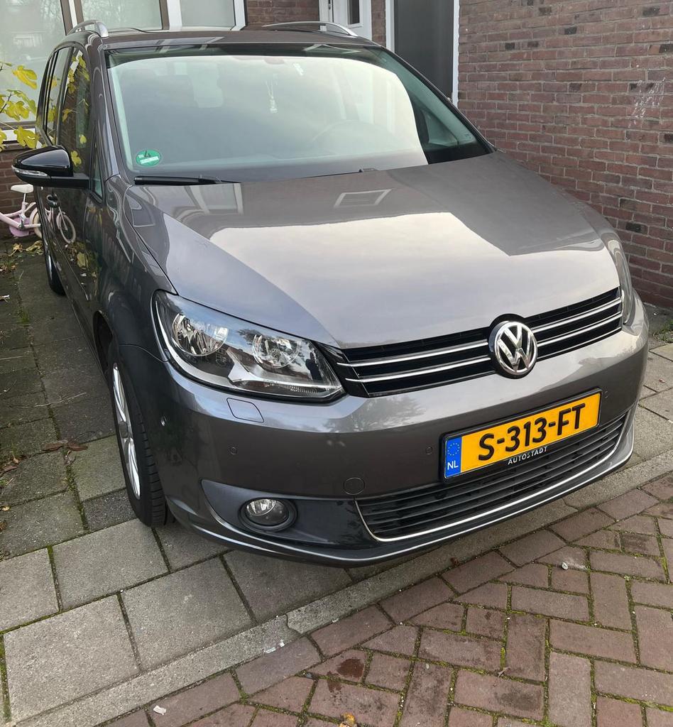 Volkswagen Touran 1.2 7P panorama /Airco /achteruitrijcamera, Voorwielaandrijving, Stof, 4 cilinders, 7 stoelen