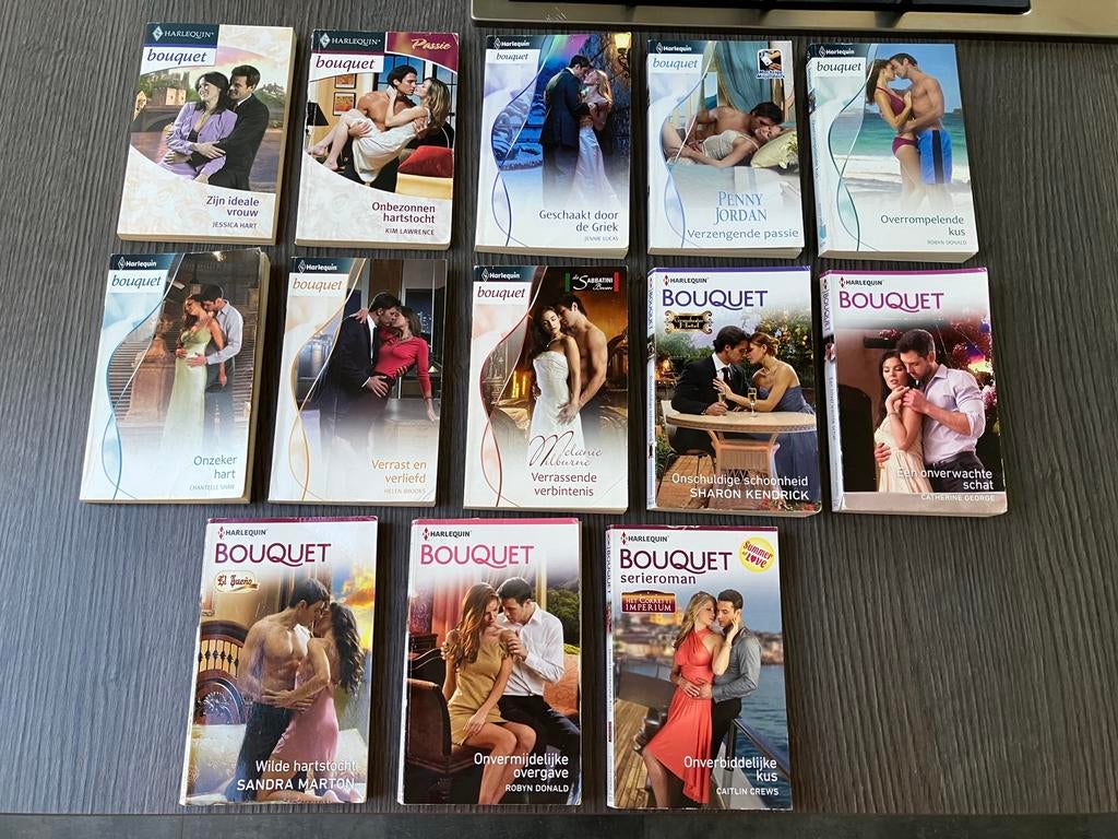 13X Bouquet Harlequin - losse verhalen, Ophalen of Verzenden, Gelezen, Amerika