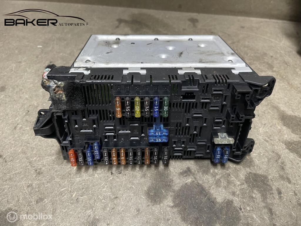 Zekeringkast Mercedes E-klasse W211 S211 270 CDI (03-'06), Gebruikt, Mercedes-Benz, Ophalen of Verzenden, Mercedes-Benz
